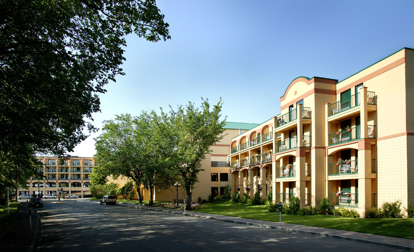 Temple Gardens Hotel & Spa Moose Jaw Exterior photo